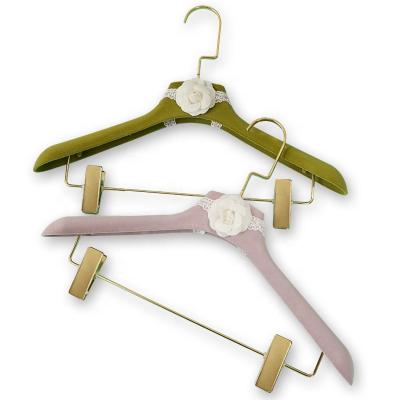 China Pink Velvet Kabeen Touch Velvet Hangers Clothing Store Garment Display Non-slip Luxury Lady Storage Hangers for sale