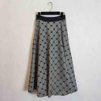 China Jupes Longue Christmas Anti-Static Casual Skirts Customize A Line Houndstooth Plaid Winter Boho Skirt Long For Wom for sale