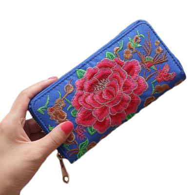 China New Ethnic High Quality Ladies Style Embroidered Rose Flower Large-Capacity Card Holder Wallets for Women Fashionable for sale