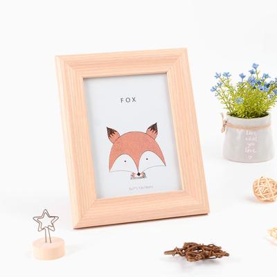 China Decorative Photo Frame Wholesales Vintage European Style Wooden Picture Photo Frames, European Style Wooden Photo Table View for sale