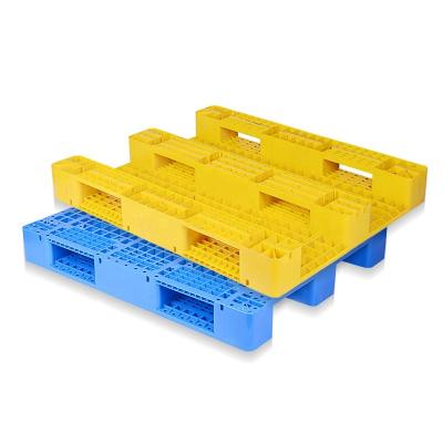 China Durable Japanese Perforated Plastic HDPE Tray Reversible Height Flat Top Plate And Reversible Tray for sale