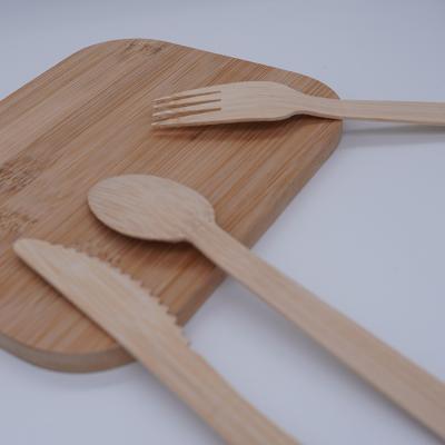 China Home Hotel Restaurant Kit Bamboo Cutlery Set With Environmental Friendly Customized Pouch for sale