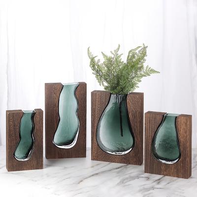 China New Design Home Decoration Plant Flower Glass Vase Wood Based Nordic Eco-friendly Clear Glass Vase for sale