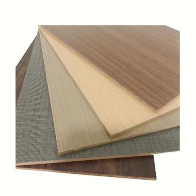 China 18 Mm Formica Melamine Laminate Sheet Moisture Proof Folding Waterproof Panel Laptop MDF Accessories Te koop