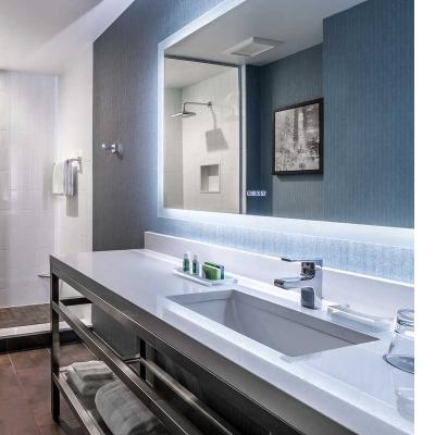 China Modern Hotel Bathroom Vanity Set Seamless Welded Metal Base And Towel Clean White White Vanity Quartz Shelt Top And Ceramic Sink for sale