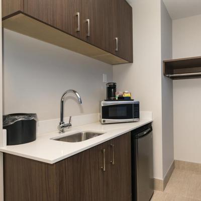 China Contemporary Kitchenette Cabinet and Quartz Wood Top for Holiday Inn Express by IHG for sale