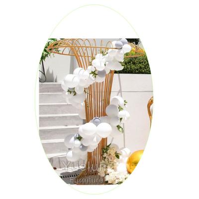 China Hotel Eco-friendly Modern Wedding Banquet Metal Wire Design Stainless Steel Decorative Antique Low Flower Stand for sale