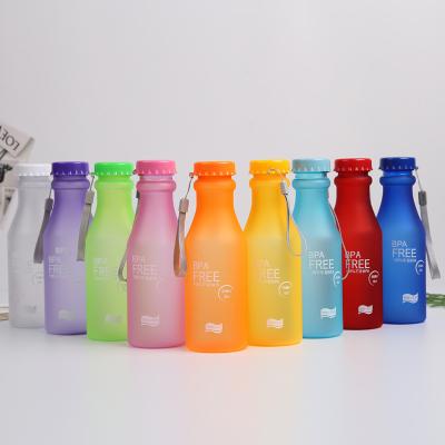 China Sustainable Plastic Water Bottle 480ml Kids Water Bottle BPA Free Custom Color And Logo for sale