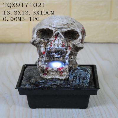 China Weird Design Resin Skull Battery Operated Fountains Outdoor Europe Shape Decoration for sale