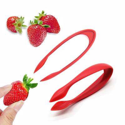 China XMZJ Kitchen Instruments Hollow Stocked Strawberry Punch Tools Portable Fruit and Vegetable Kernel Remover Strawberry Hullers for sale