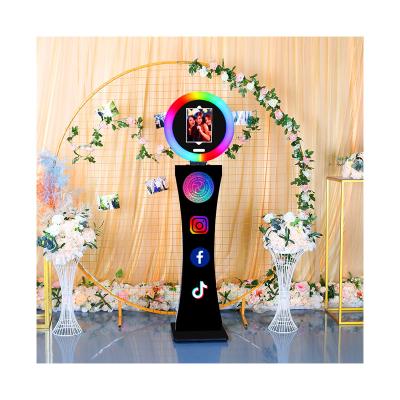 China Photo Booth Ring Light Vending Machine Portable Rotating Rotating 12.9 Rotating Photo Booth Roamer Photo Booth Kiosk Ipad Photo Booth Stand for sale