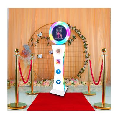 China Social Led Photo Booth Wedding Vogue Open Air Props 360 Photo Booth Case Rotating iPad Rotating Camera Vending Machine Photobooth for sale