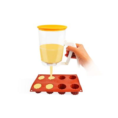 China Promotional Good Quality Multifunctional Baking Flour Sieve Convenient Plastic Hand Held Hand Pressed Powder Manual Sieve Viable for sale