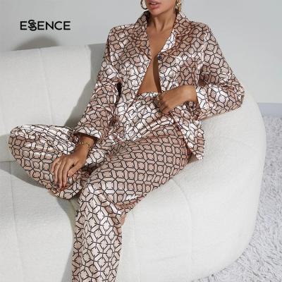 China 2022 Women Ladies Thermal Satin Pajamas 2 Pieces Print Luxury Satin Geo Silk Pajamas For Women Set for sale