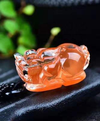 China Crystal Sales de xiu pendant natural orange phantom of the quartz crystal pi necklace for sale