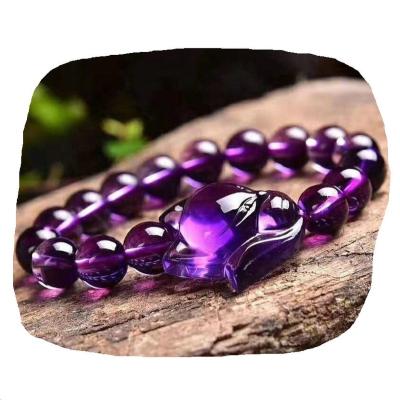 China Liberty Beautiful Natural Amethyst Fox Charm Crystal Bracelet for sale