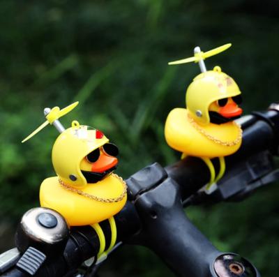 China Duck Normal Durable Yellow Small Motor Airscrew Helmet Standing Duck Broken Wind Duck Bike Bicycle Riser Recycling Accessories for sale