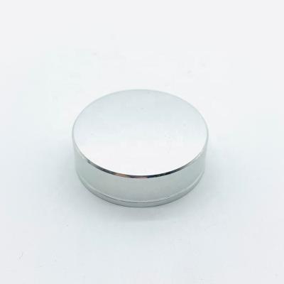 China Aluminium Cover Bottle Lid Personal Care Glass Dropper Surface Handling Oxidation for sale