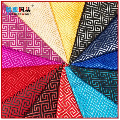 China Viable design woven jacquard apparel brocade fabric fabric fabric material fashion texture 100 polyester textile for tablecloth for sale