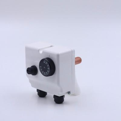 China Modern pipe thermostat with double sensor for controlling boiler for sale