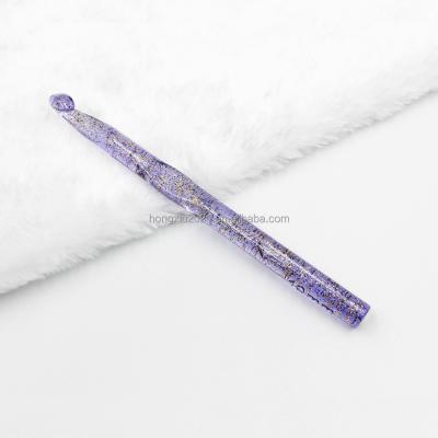 China Hand knitting 10mm large size transparent purpleand plastic crochet hook for sale