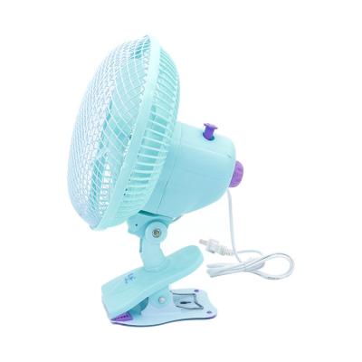 China Clip 3 Speed ​​Arrangements 3 Blades Mini Portable Electric Plastic Tabletop Fan for sale