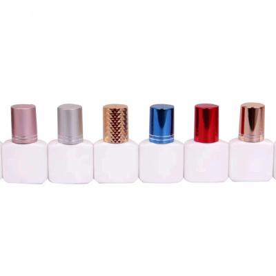 China Factory Outlet Cosmetic Black And White Nail Art Extension Glue Cosmetic Factory Outlet False Eyelash Plastic Bottle for sale