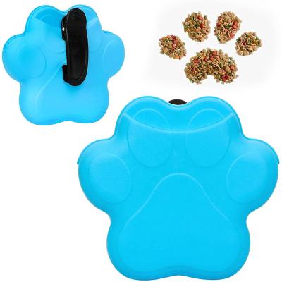 China Sustainable Outdoor Silicone Dog Treat Pouch Pet Silicone Bag Snacks Training Bags for sale