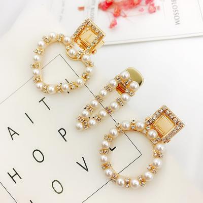 China Girl's Hair Decoration Hairpin Square Circle Hollow Hair Barrette Geometric Rhinestone Pearl Hair Clip for sale