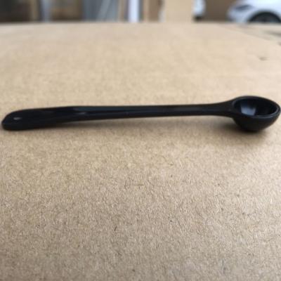 China Custom High Quality Black Medical Plastic Mini Scoop Viable 0.45ml 0.5ml Spoon for sale