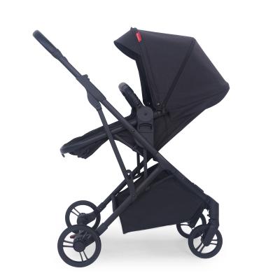 China Lightweight Multifunctional Portable Carry Baby 2 in 1 Baby Crib Stroller for Baby for sale