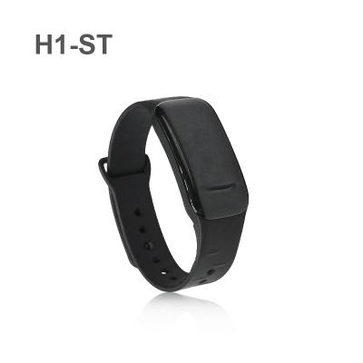 China Ibeacon/Eddystone Vibration Social Distancing Vigilant Bracelet 23.*2.5*0.8CM for sale