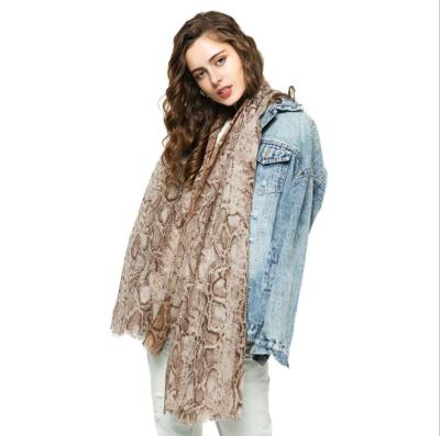 China Animal Snake Printed Feeling Soft Smooth Printing Scarf New Women Holiday Snakeskin Scarf Ladies for sale