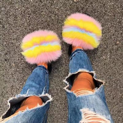 China 1 Pairs Logo Real Raccoon Fox Fluffy Slippers Wholesale Custom Made Fur Waterproof Furry Slides For Women for sale