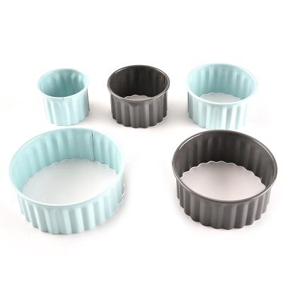 China Sustainable 5PCS /7 PCS Set Biscuit Cutter Round Wave Shape Biscuit Mold Stainless Steel Biscuit Molds With Powder Coating for sale