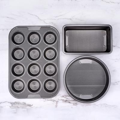 China 3Pcs Viable Corrugated Pan Thickened Baking Tray Cake Mold Non-stick Baking Set Muffin Pan Multifunctional for sale