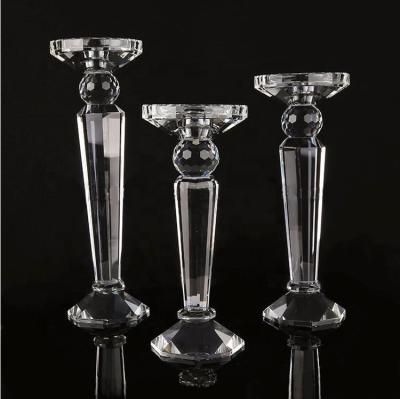 China Fashionable Luckygoods Wedding Candle Holder Crystals Glass Artworks for Home Decoration for sale