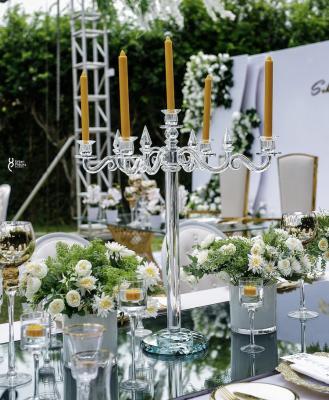 China Modern Trendy 5 A.M. Table Decoration Wedding Crystal Cluster Candelabra Centerpiece for sale