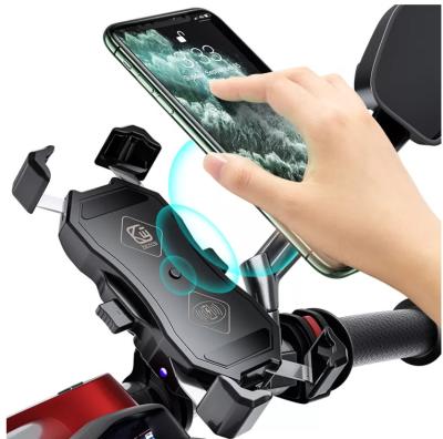 China Adjustable Waterproof Motorcycle Wireless 15W Qi USB Quick Charger 3.0 Phone Holder 2 in 1 Mount on 22-32mm Handlebar or Rear-View Mirror for sale