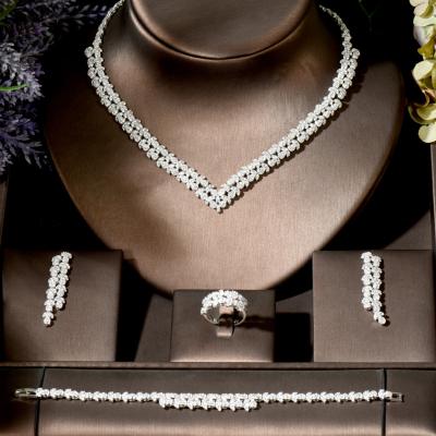 China CLASSIC Luxury Clear Shiny Crystal Zirconia Earrings and Necklace Sets Bridal Jewelry Set Weed Dress Accessories for sale