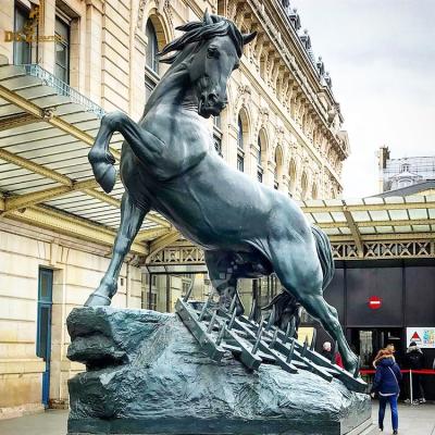 China Europe Large Metal Antique Sculpture In Garden Life Size Outdoor Bronze Sculpture Horse for sale