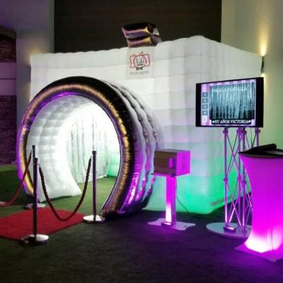 China Oxford Cloth Camera Shape Inflatable Photo Booth With Led Light For Announcing Wedding for sale