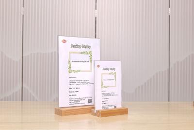 中国 Solid Beech Wood Wooden Base T Shape Clear Acrylic Sign Holder A4 A5 A6 Table Card 販売のため