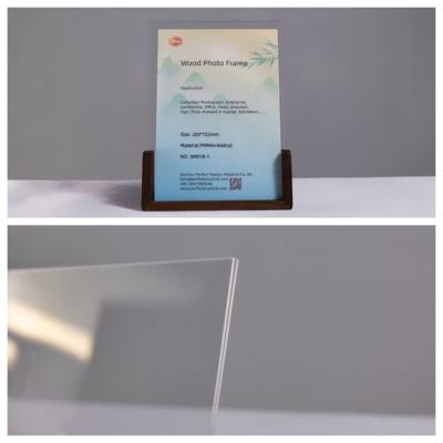 China Personalized Glass 2 Pack Acrylic Photo Frame with Wood Base for sale