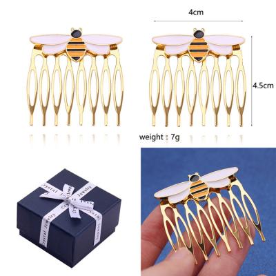 China Fashion Qushine Girls Shape Bee Hairpins Party Wedding Metal Gift Animal Hair Clips Alloy Gold Women Bee Hair Comb Clips Gift for sale