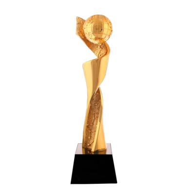 China Global Wholesale Resin Award Trophies Manufacturer Gold Award Trophy Customized for sale