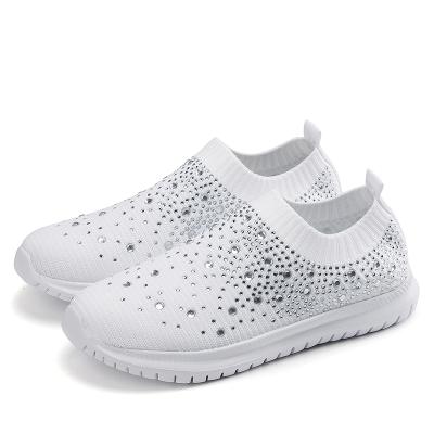 China Comfortable Spring Rhinestone Flat Sports Shoes 2021 Fashion Women Walking Flat Shoes for sale