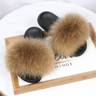 China 2021 Fashion Trend New Design Really Fox Fur Women Slippers Summer Wholesale Custom Hairy Fluffy Slippers For Women for sale