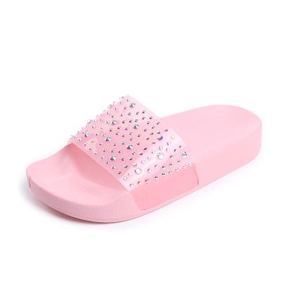 China Wholesale Waterproof PVC Crystal Diamond Bling Slides Beach Sandals Girls Summer Slippers Kids Shoes for sale