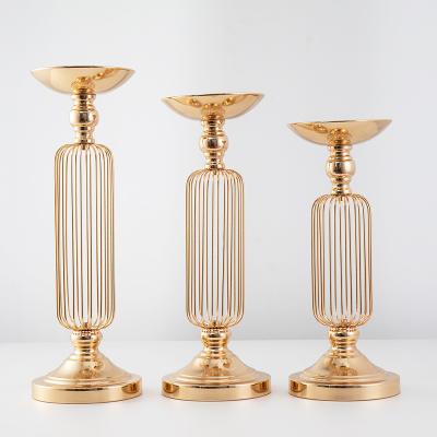 China Hotel .restaurant .banquet. Wholesale Party Events Vase Holder Gold Wedding Decoration Flower Stand Wedding Table Home.Wedding Metal Centerpieces for sale